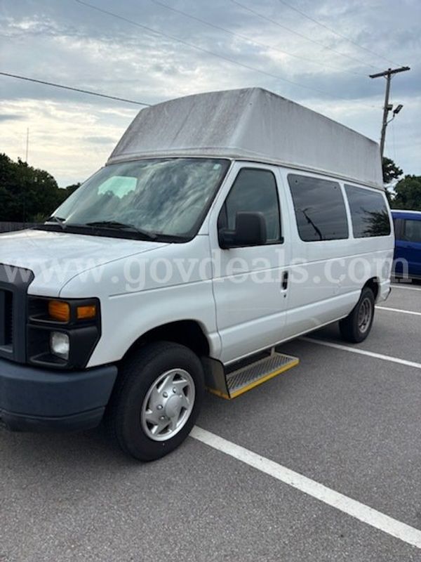 2013 Ford Econoline E-150