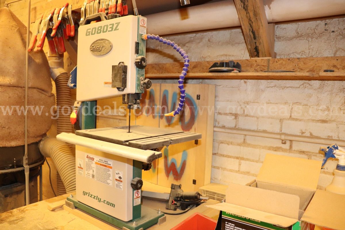 Grizzly Bandsaw