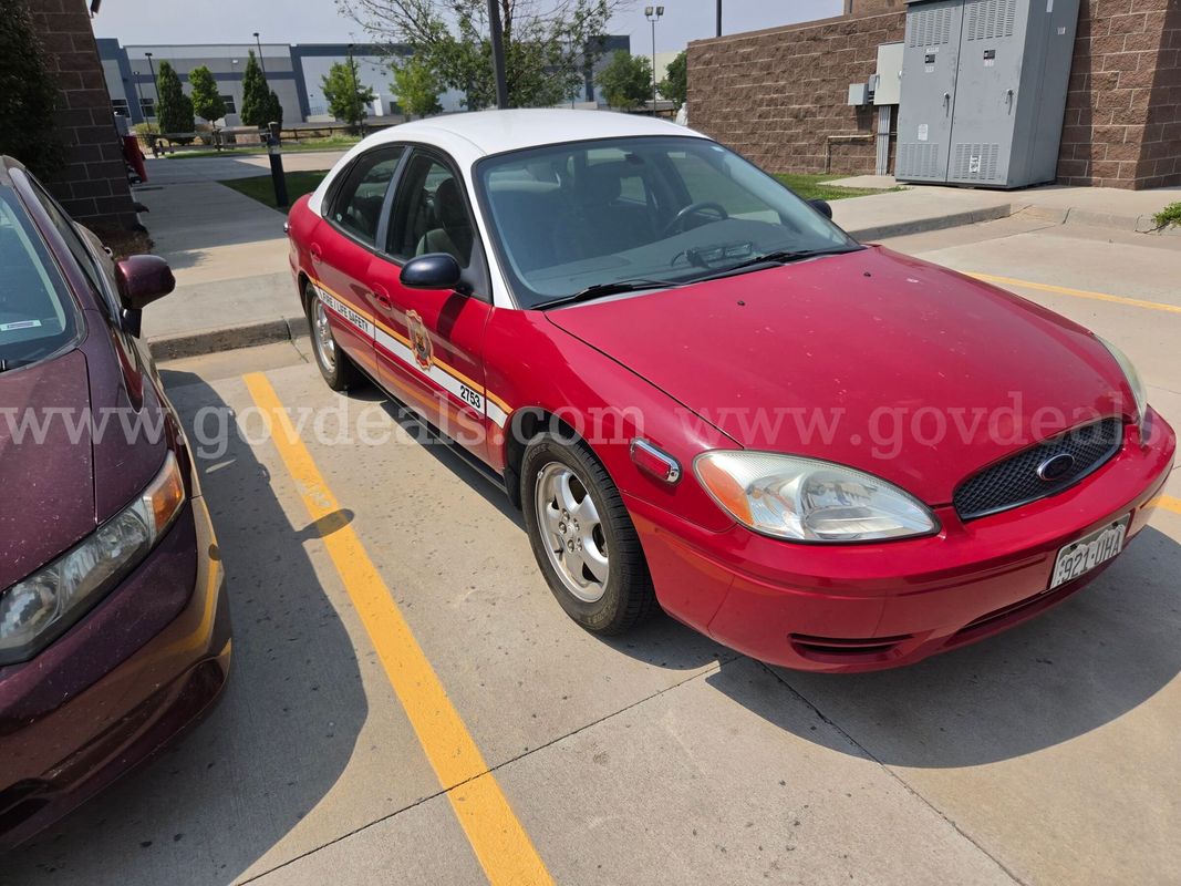 2005 Ford Taurus Sedan – 64,709 Miles – Fleet Maintained