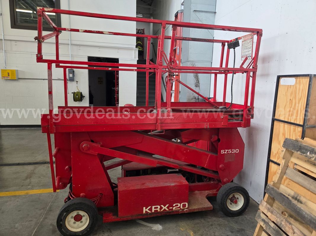 Strato-Lift KRX-20 Electric Scissor Lift – 20' Platform – 750 lb Capacity