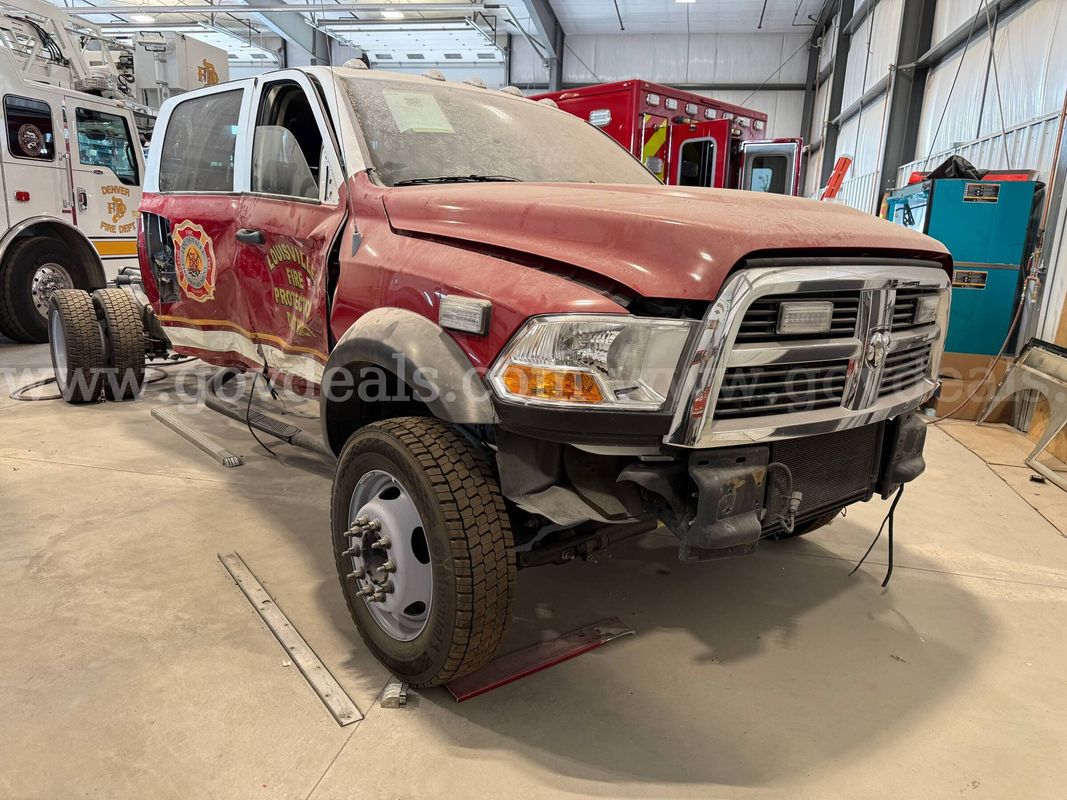 2011 Dodge Ram 5500 4WD Crew Cab Brush Truck – 6.7L Cummins Turbo Diesel – 6,135 Miles