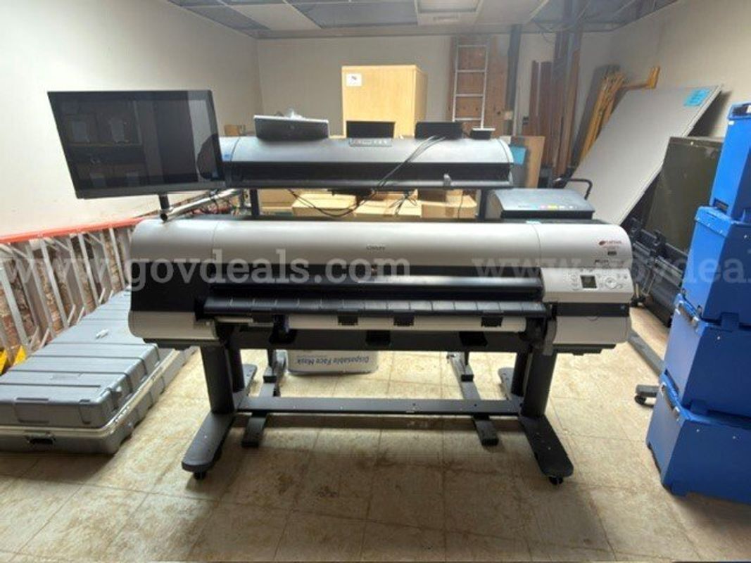 Cannon iPF830 44" Large Format Printer