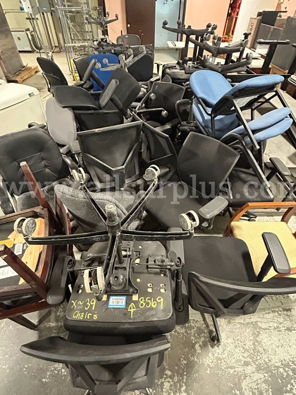 Office Chairs, Office Desks/Tables, Filing Cabinets, Whiteboards, HP Office Printer. Qty1 LOT, No Reserve