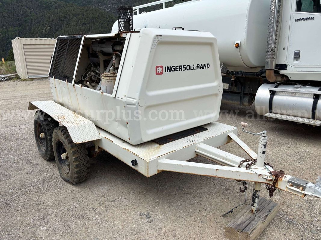 Ingersoll-Rand 185 CFM Towable Diesel Air Compressor, Tandem-Axle