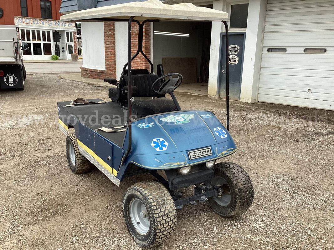 1996 EZ-GO TXT - Ambulatory Golf Cart