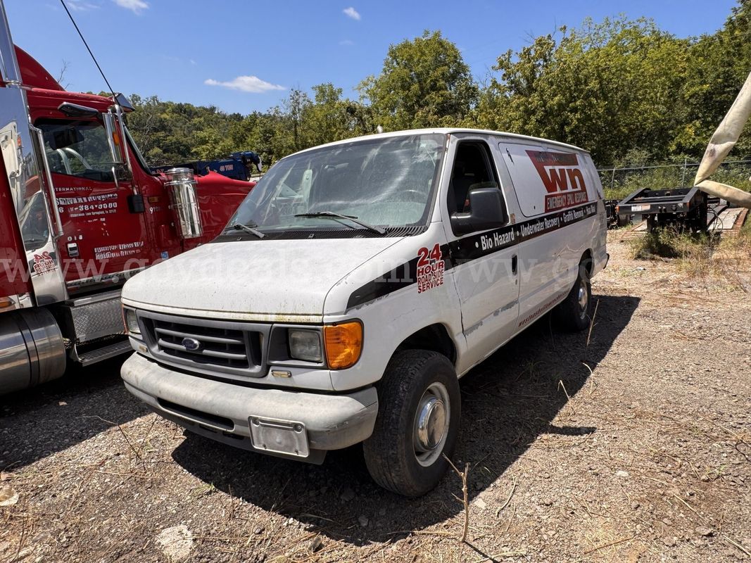 2006 Ford Econoline E-350 XL SD Cargo Van