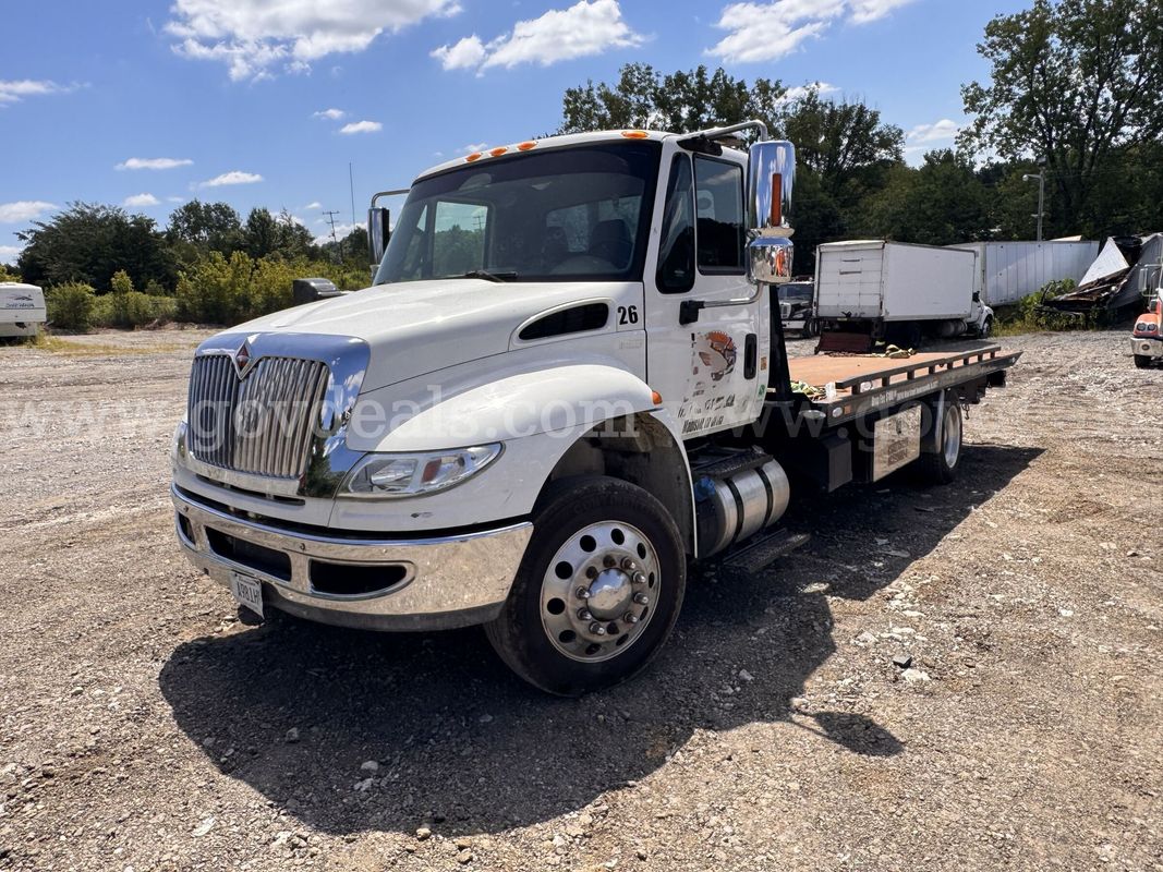 2017 International DuraStar 4300 S/A Roll Back