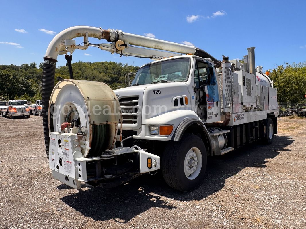 Vac-Con Combination Sewer Cleaner & Vacuum Mtd on 2007 Sterling L7500 S/A Truck