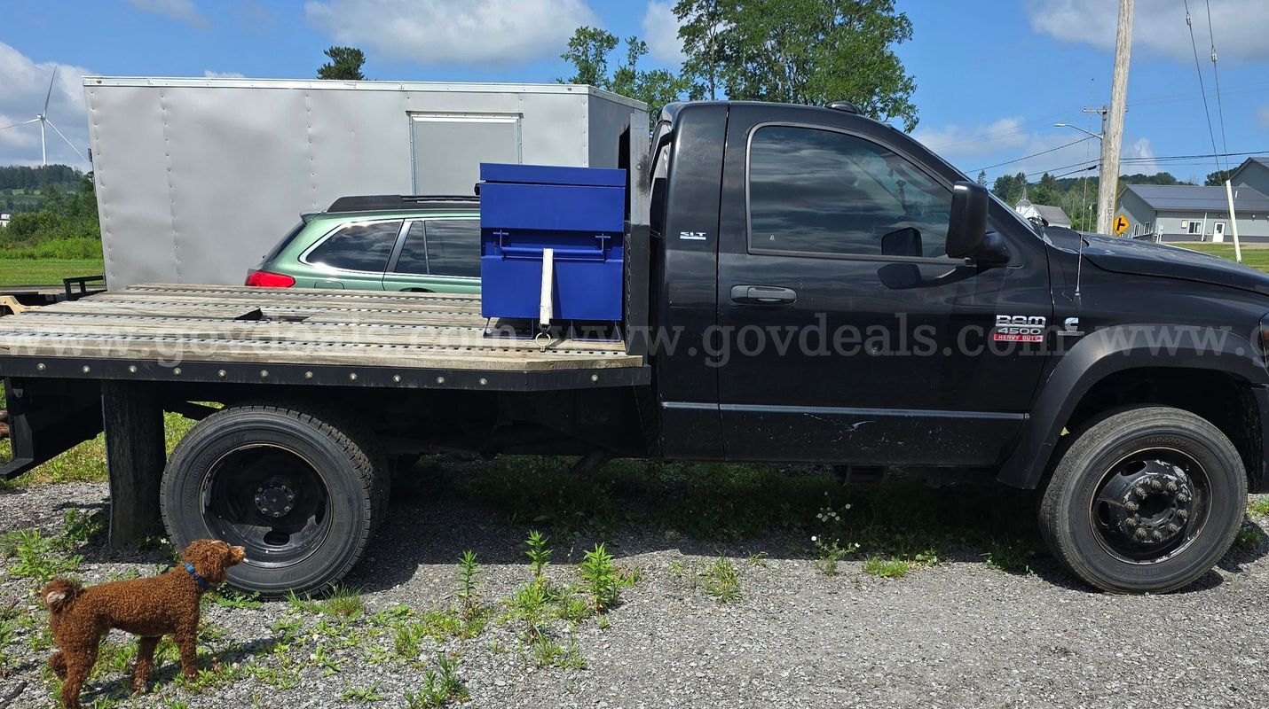 2008 Dodge Ram 4500 with flatbed