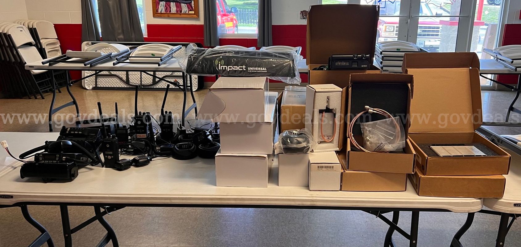 1 Lot of Commercial Radios, Mobile Units, Chargers & New-in-Box Infrastructure Gear