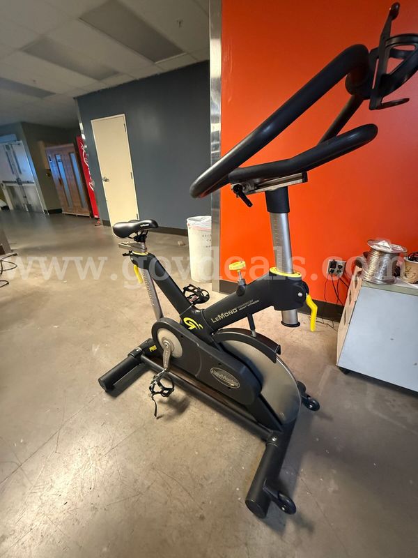 REVMASTER PRO CYCLING BIKE