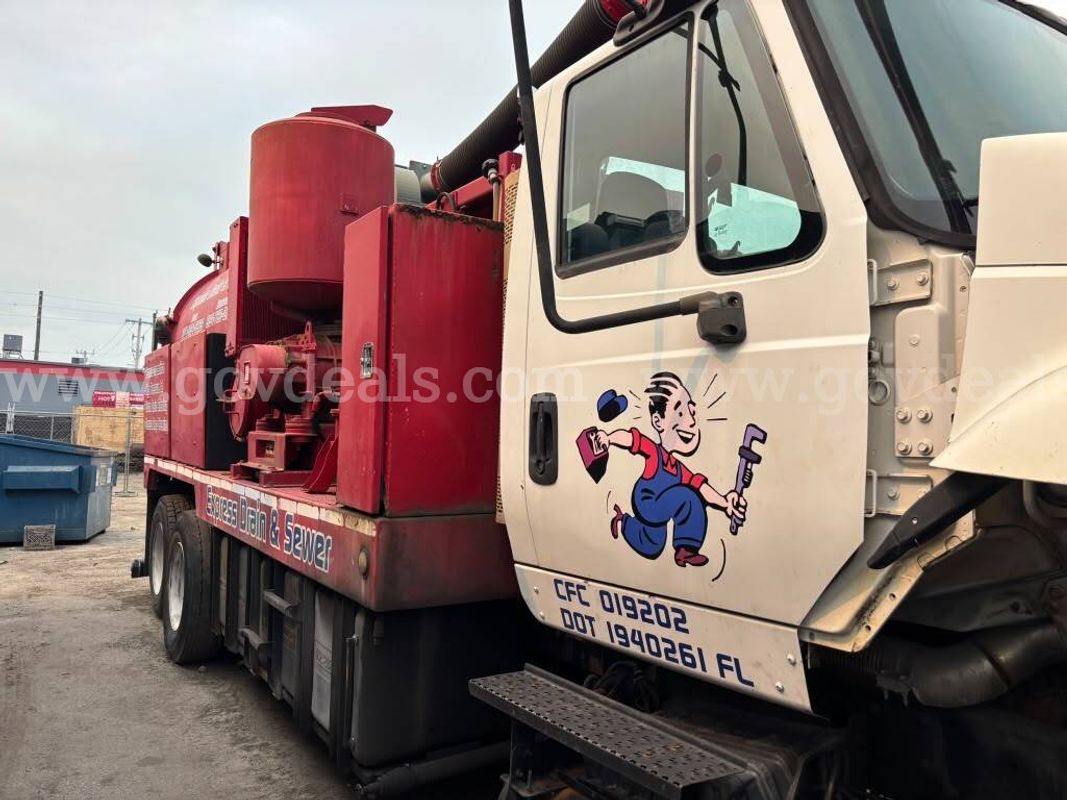 2004 International 7600