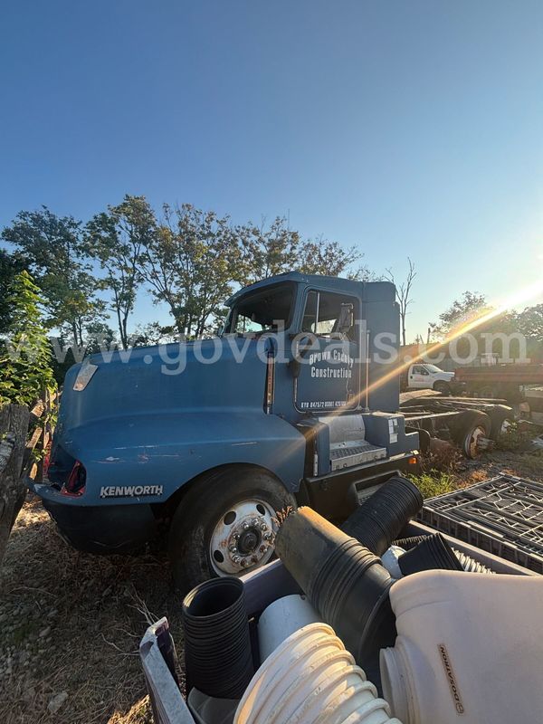 1993 Kenworth T60
