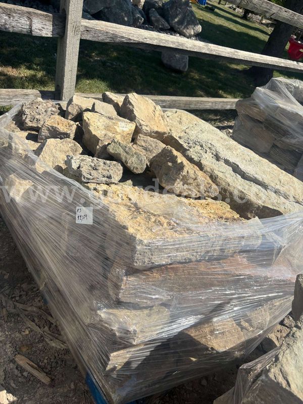 Miscellaneous Wall Stone #5