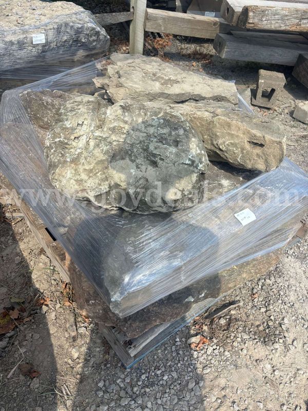 Large Stone Chunks #20
