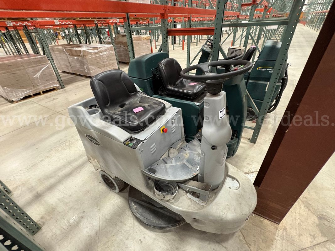 Lot of 3 Floor Cleaners