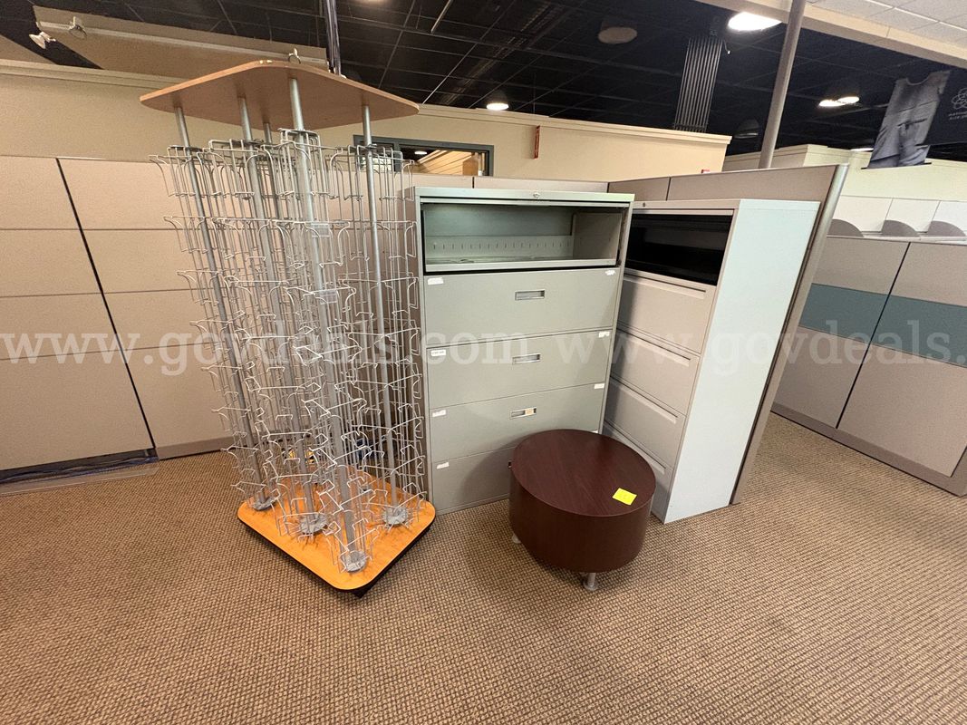 Display Racks & Cubicles