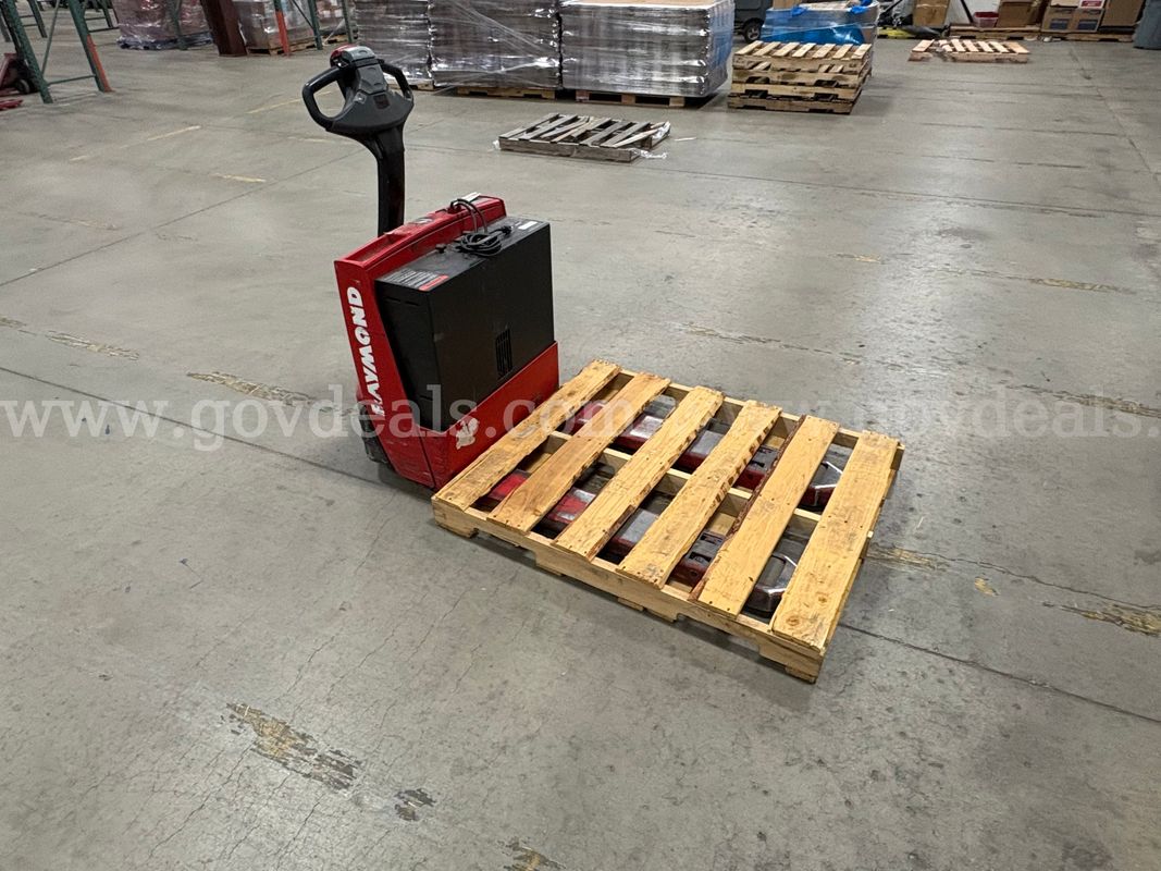 Raymond Pallet Jack