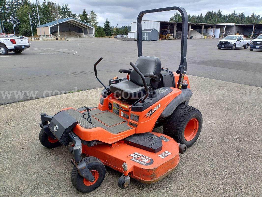 2013 Kubota ZD331LP-72 72" deck, diesel engine