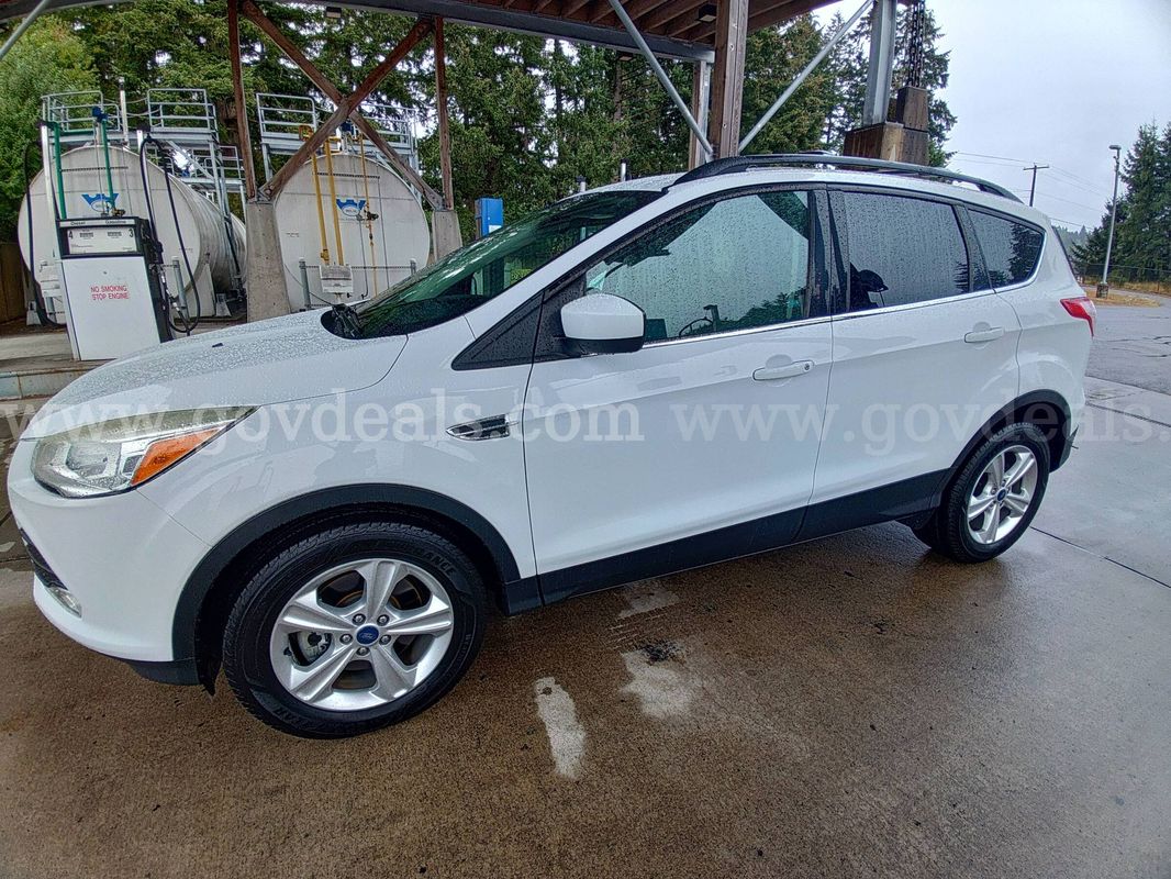 2014 Ford Escape SE AWD Low Miles No Issues
