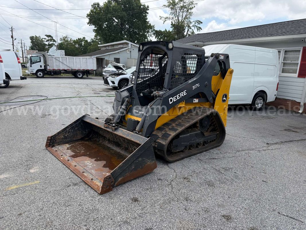 2018 John Deere 317G Compact Track Loader