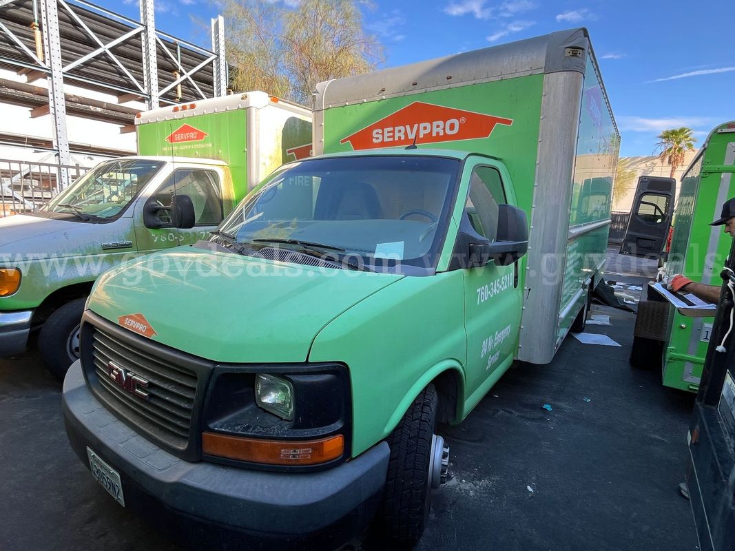 2015 GMC Savana