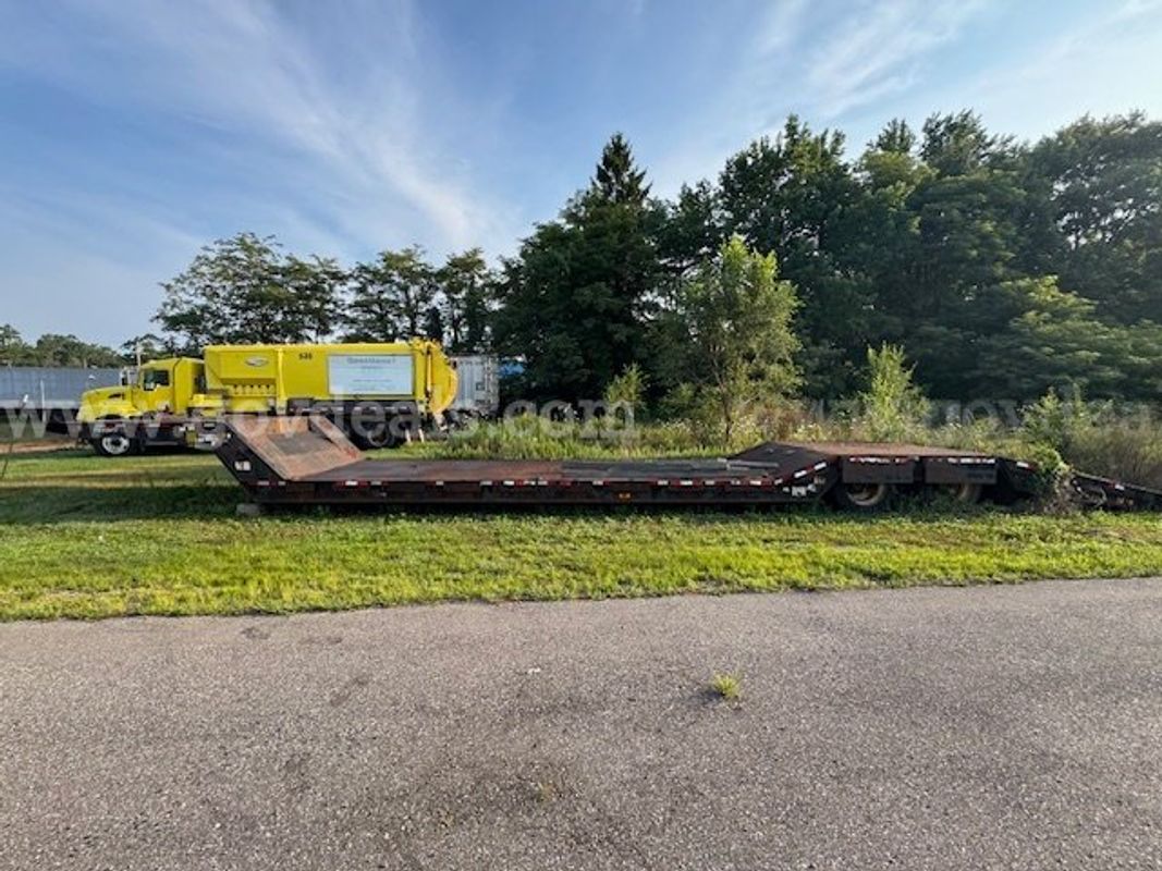2006 TRAIL EZE Dakota MFG Hydraulic Tail TE80HTWS53DD Trailer