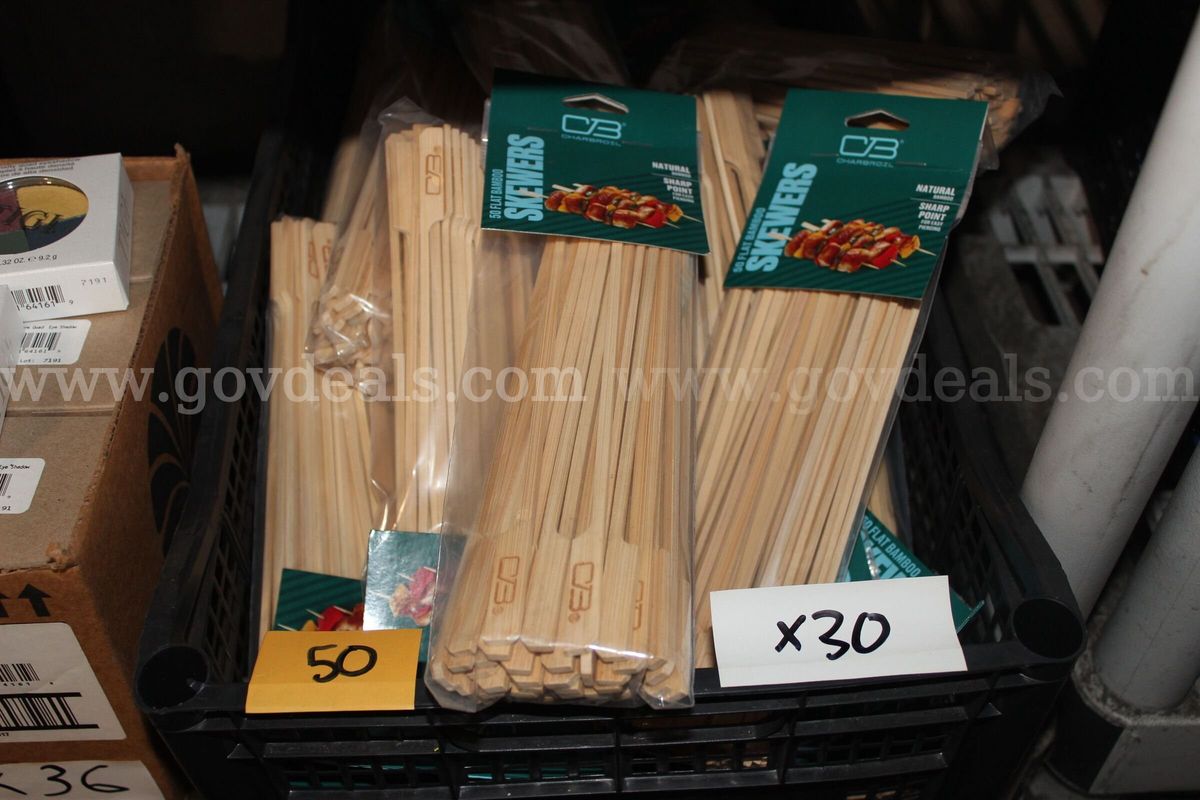 Brand new Charbroil 50 Flat Natural Bamboo Skewers With Sharp Point 0151, lot has 30 packs.