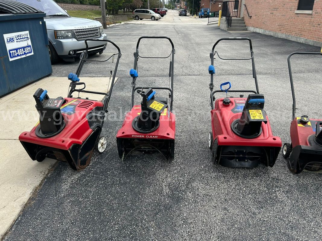 4 TORO Snow Blowers