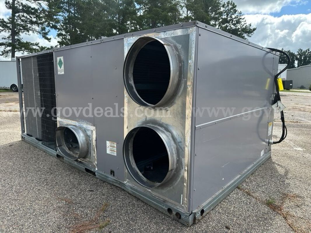 Carrier 50TC-D25 Commercial 22.5 ton HVAC Unit AC