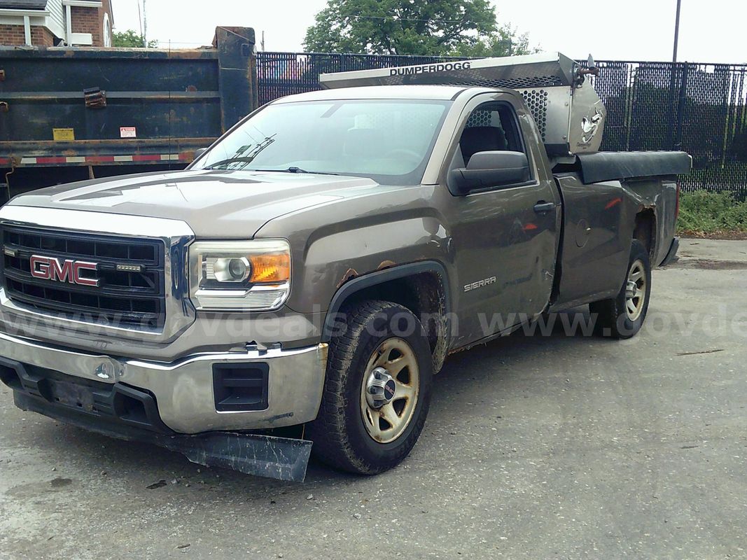 2015 GMC 2WD Pickup Truck
