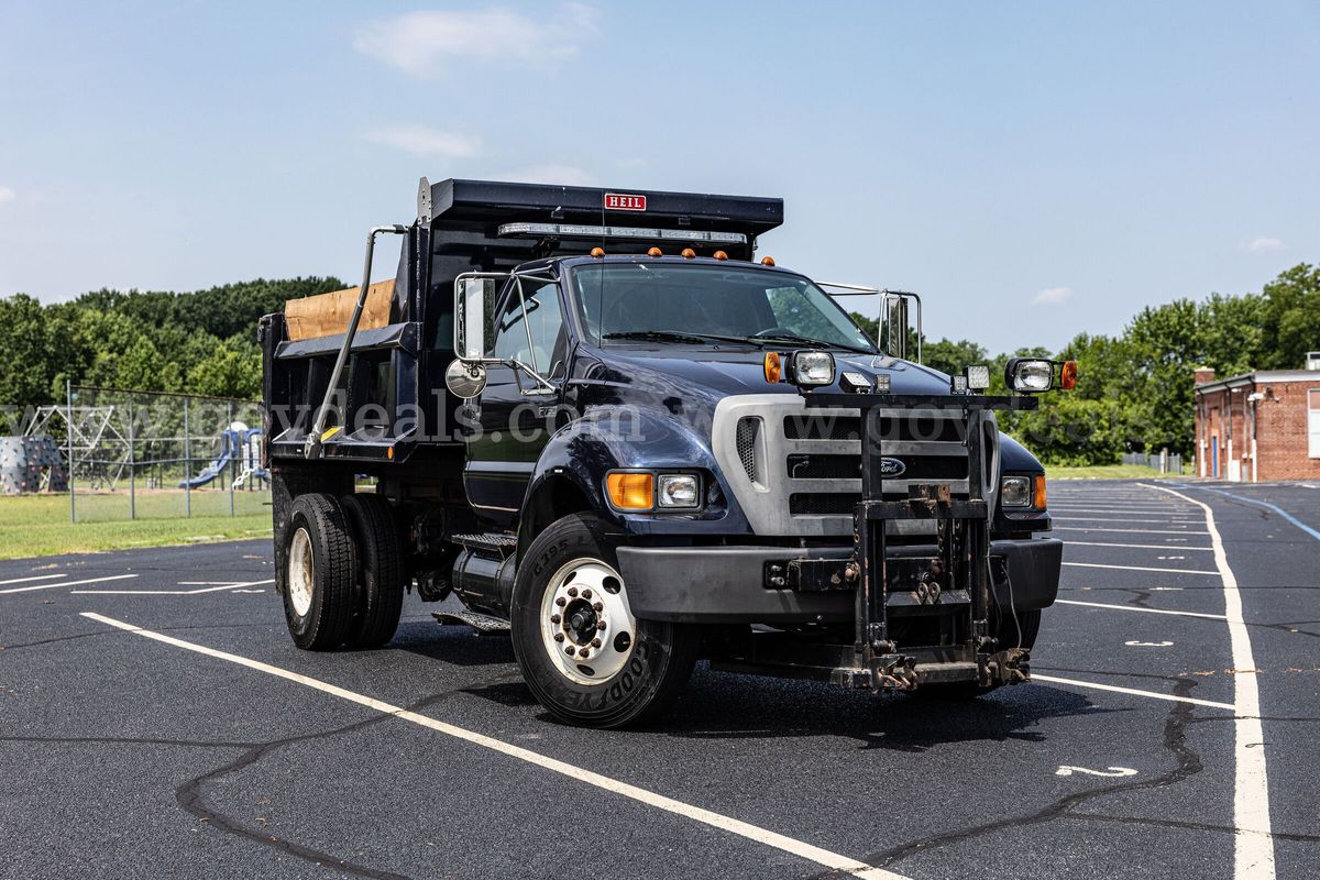2007 Ford F-750 Dump Truck with VALK Snow Plow