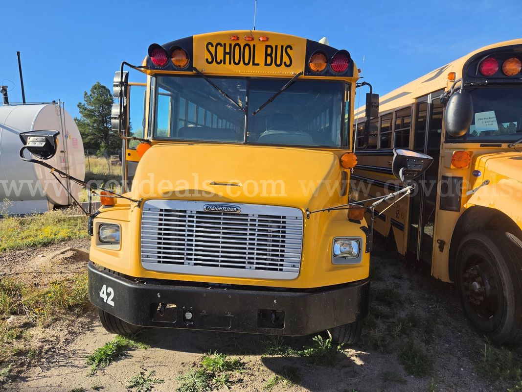 2001 Thomas Built / Freightliner School Bus – 72 Passenger – 254,426 Miles