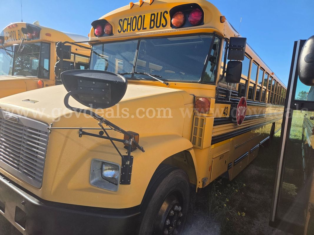 2000 Blue Bird / Freightliner FS65 School Bus – 72 Passenger – 249,355 Miles