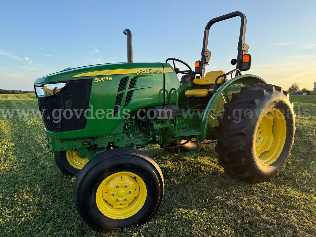 2016 John Deere 5065E 2WD Utility Tractor