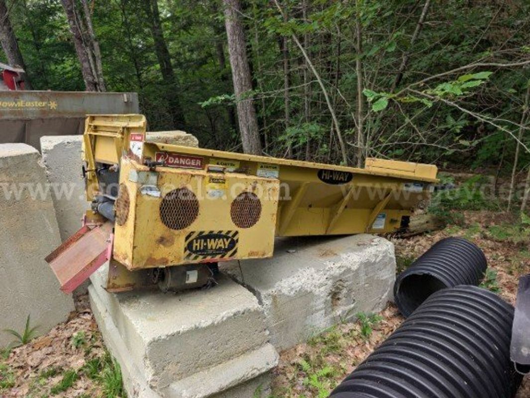HiWay Tailgate Conveyor