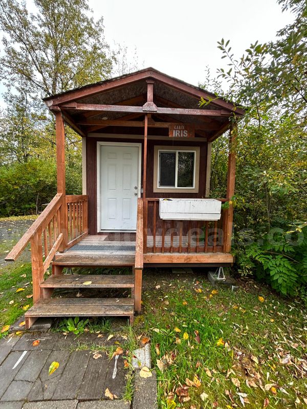 2017 Portable Dry Cabin, 1 Bedroom ~15ft x 10ft - Valdez AK Campground
