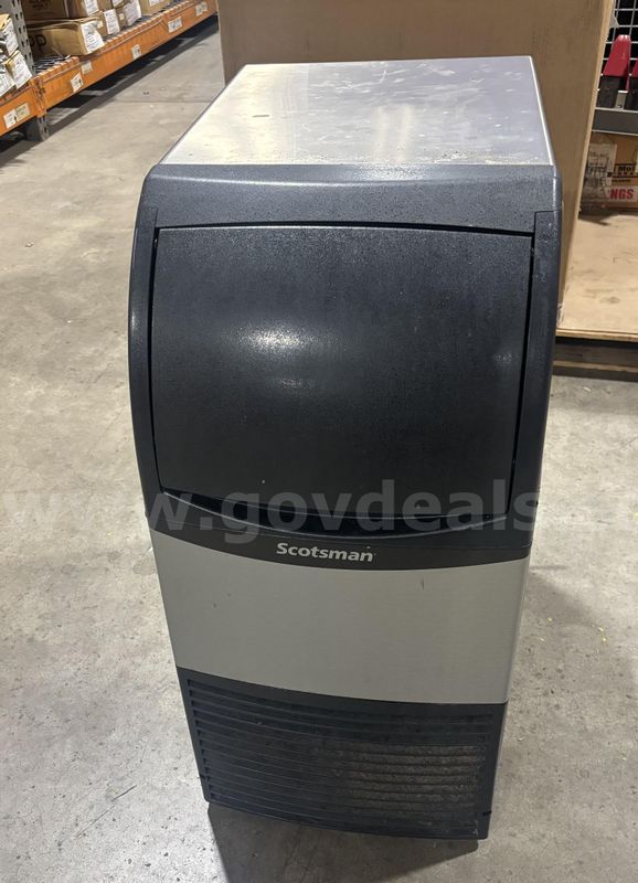 Scotsman air-cooled Undercounter Ice Machine (Used)