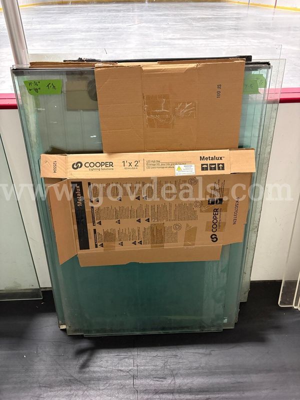 Lot of Glass and Plexi Glass from Hockey Arena