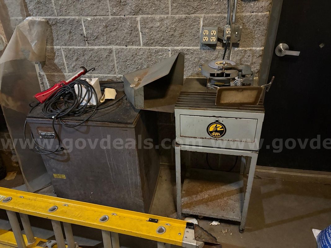 E-Z Sharp – “Super Pro” 201 Series Skate Sharpening Machine & Dust Collector