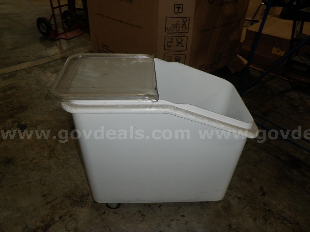 Storage bins