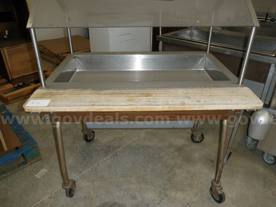 Cafeteria Wheeled Tray