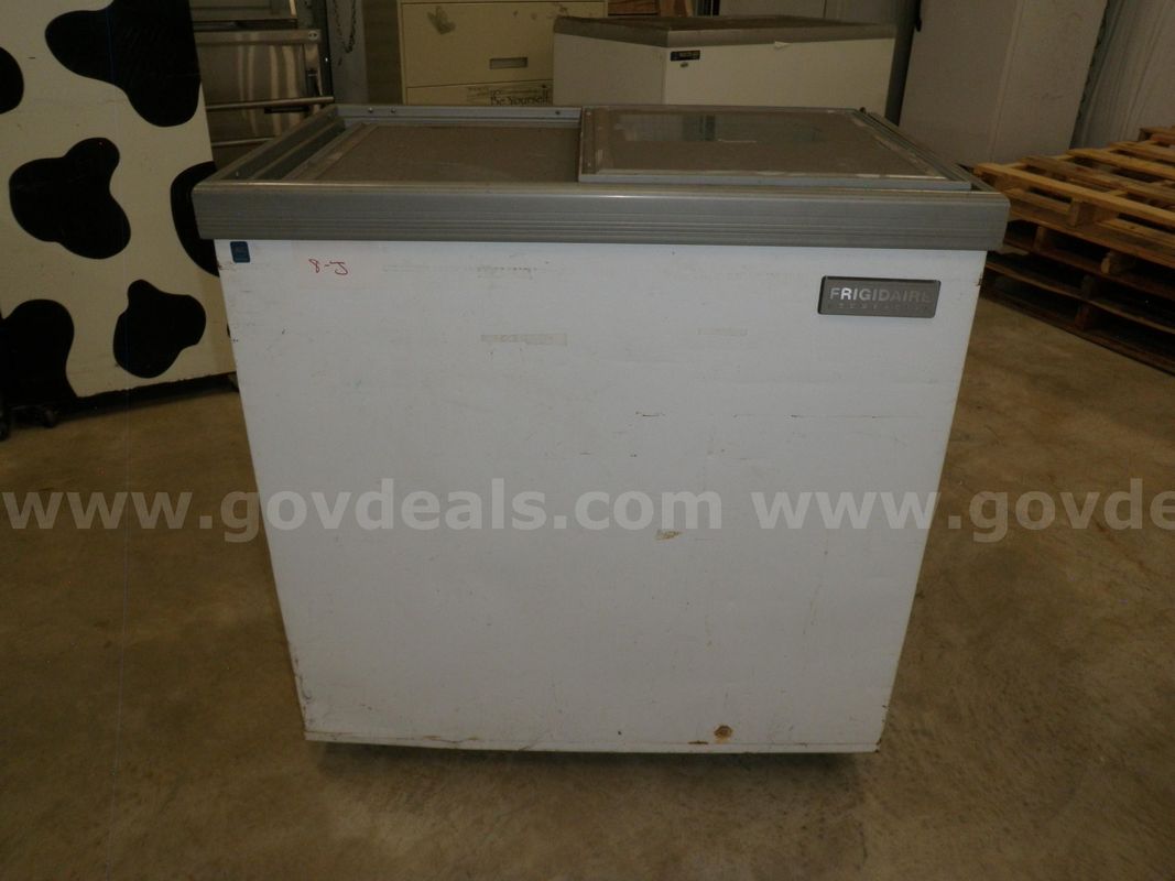 Ice Cream Cabinet