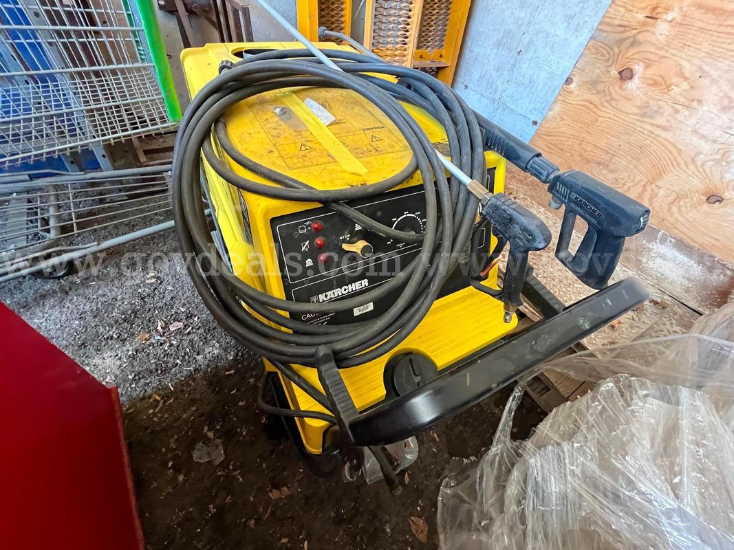 Karcher HDS650 Pressure washer with heat