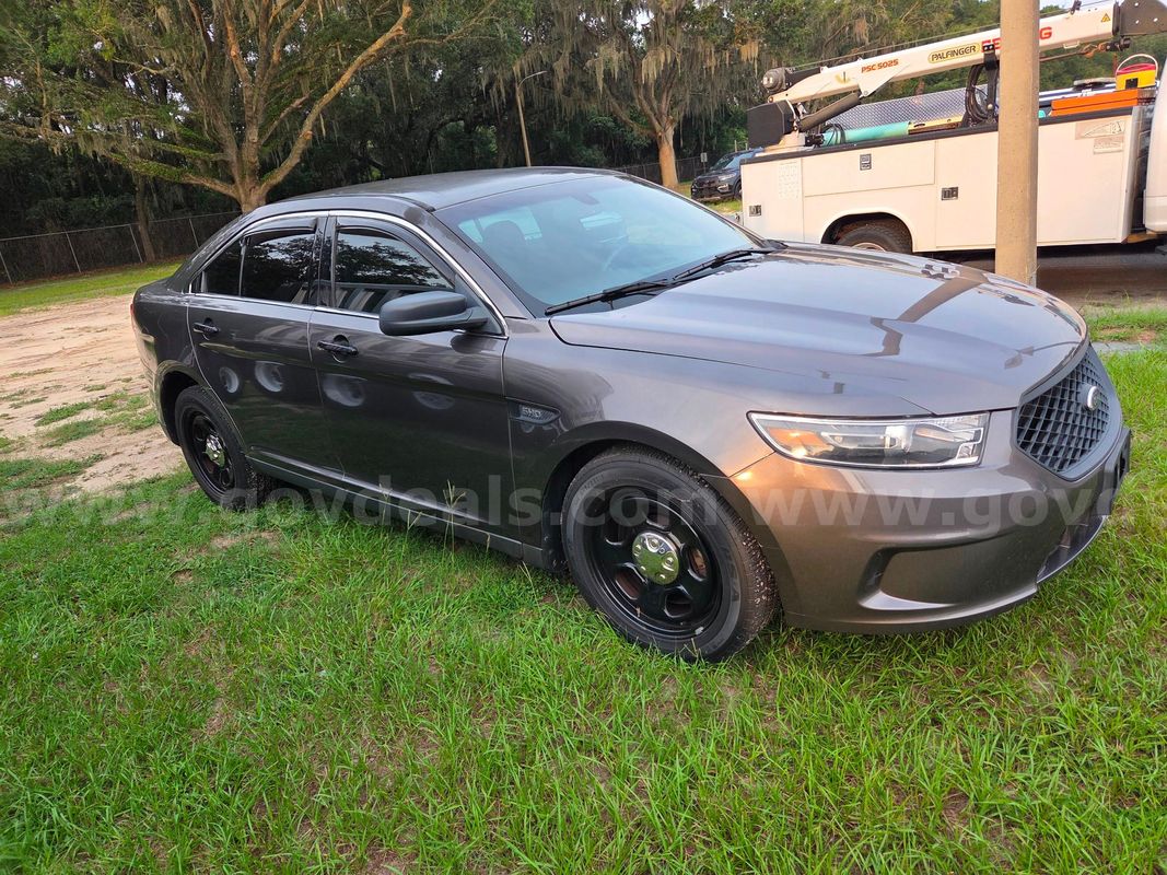 2016 Ford Taurus