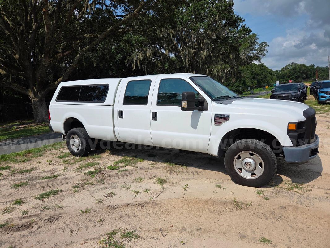 2008 Ford F-350 SD XL Crew Cab Long Bed 4WD