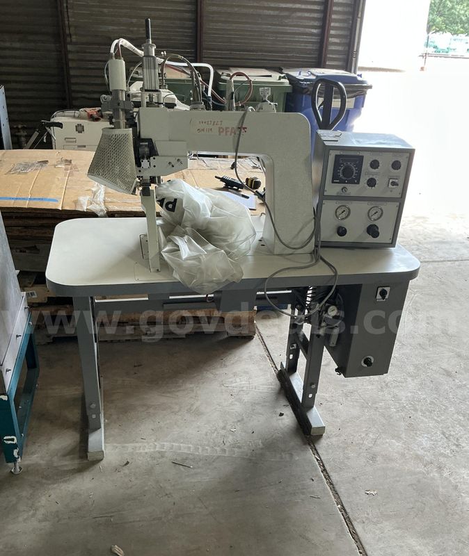 Pfaff 8304/005 Industrial Hot Air Seam Sealing / Welding Machine