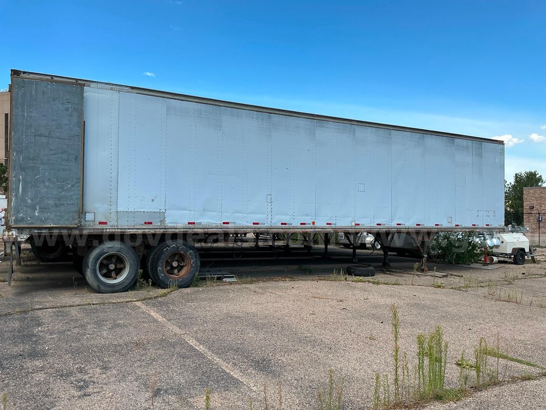 Trailer 451066 plus Contents