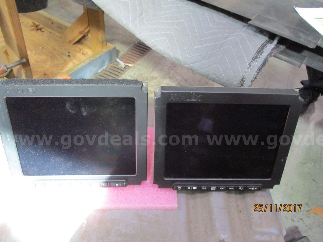 2 Avalex 10" Display Monitors