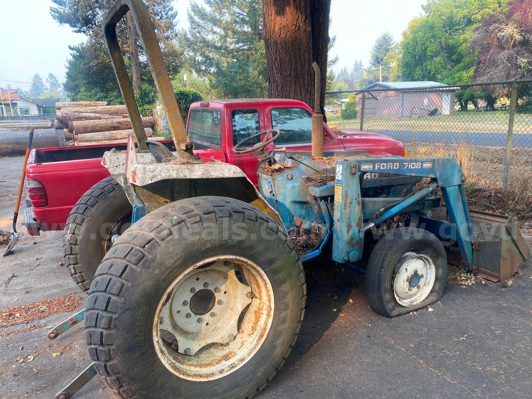 1990 Ford 1920 Tractor 4x4 w/loader